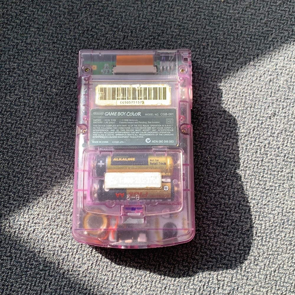 Gameboy color with Handy Pak Color - Picture 4 of 5